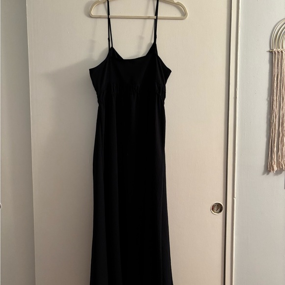 A new day black high waisted maxi dress with keyhole cut out & waist detailing L - Picture 4 of 4
